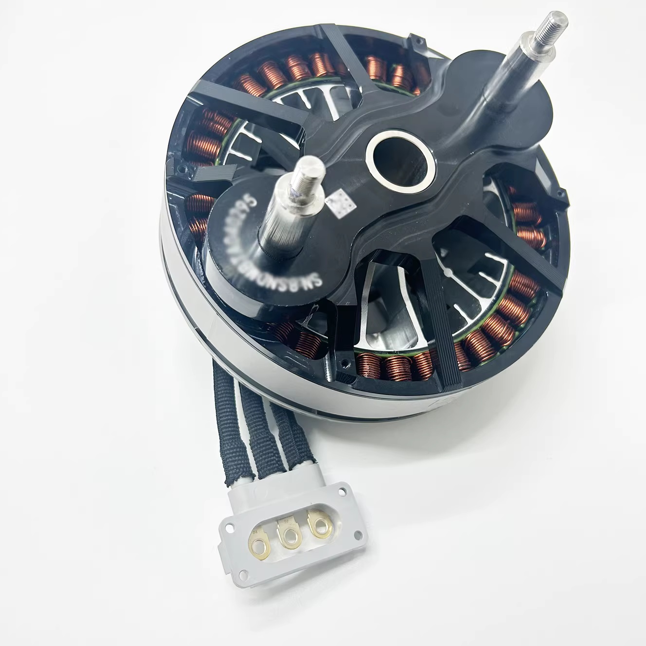 Оригинальный бесщеточный двига – обзор и цена Drone Motor